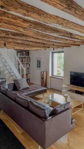 Family apartment, next to Versailles Palace